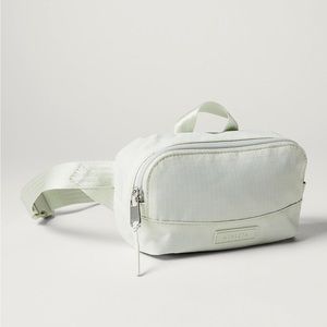 Athleta Fanny Pack All About Belt Bag